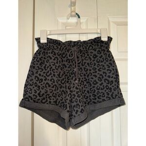 Leopard sweat shorts